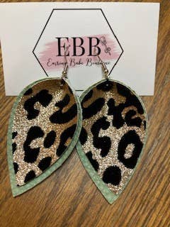 Sage & Leopard Double Pinch